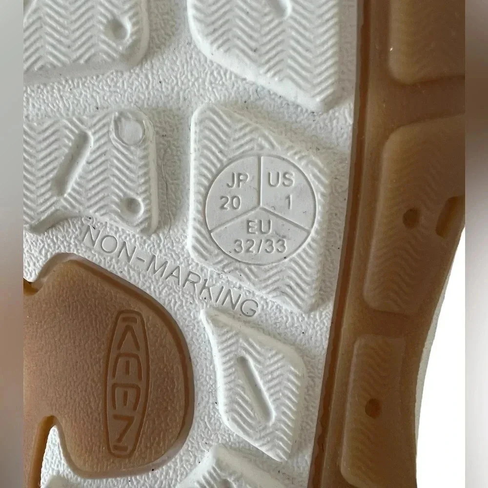 NWOT Keen Water Shoes Junior Size 1